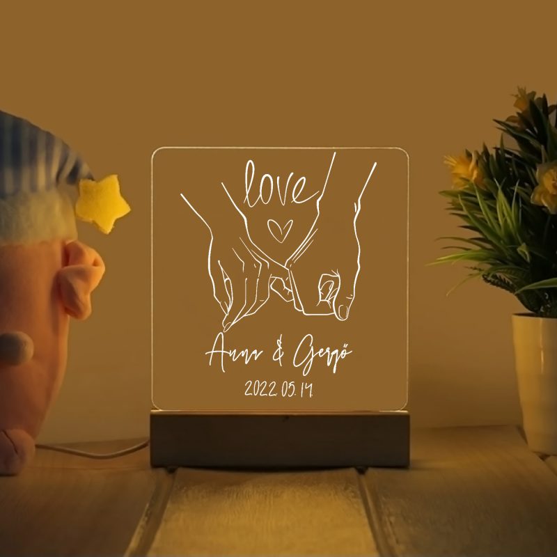 Love, nevekkel és dátummal LED lámpa Lovenir.hu